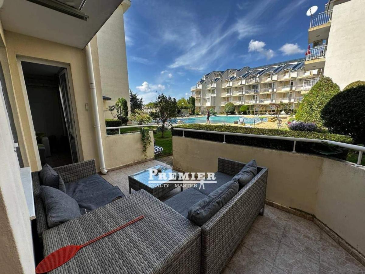 Aparthotel Rutland Bay 拉夫达 外观 照片